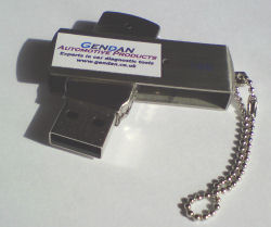 Metal casing flips around to protect the USB connector when not in use